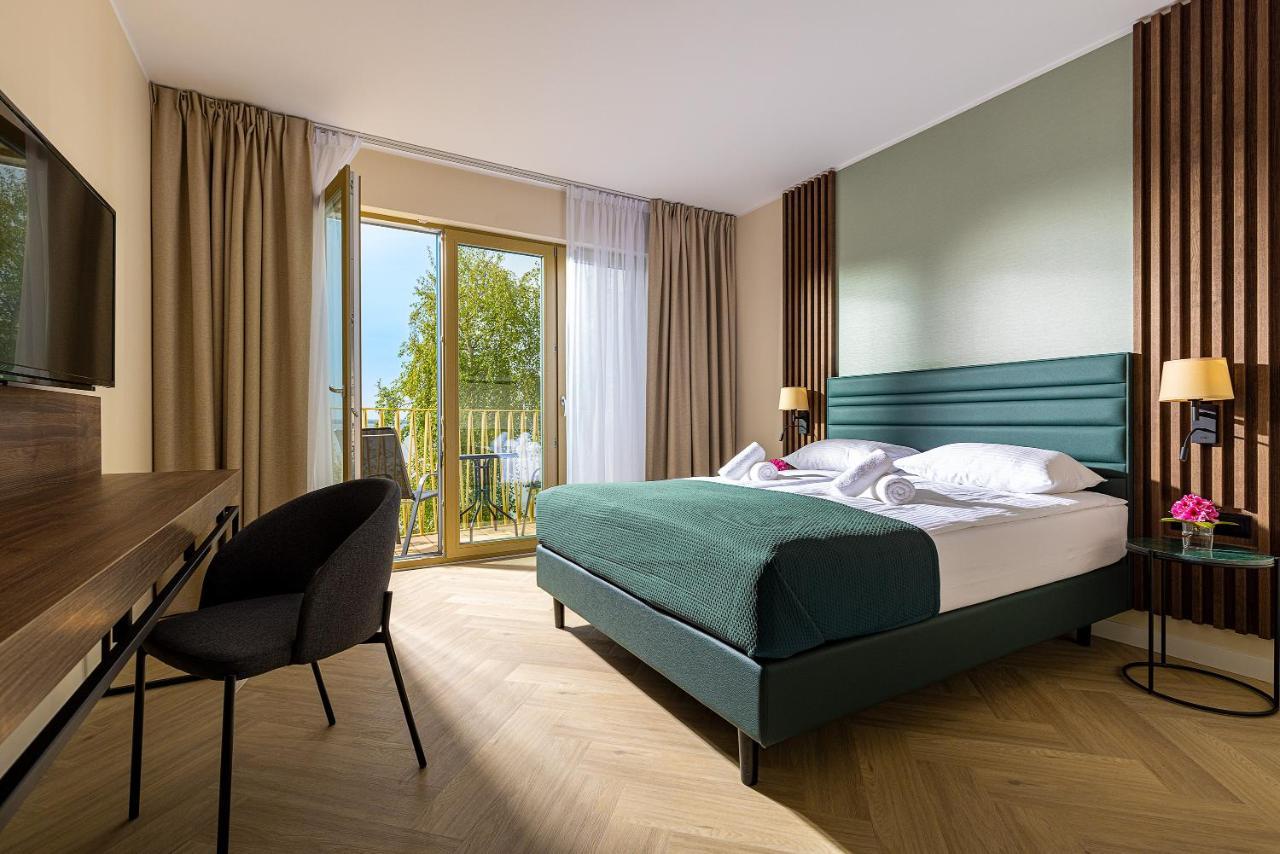 Hotel Meridian Chałupy Kültér fotó