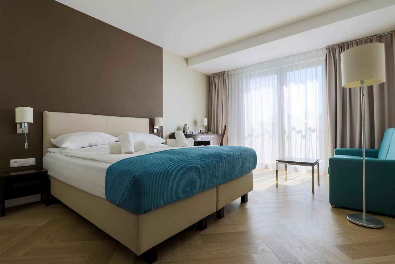 Hotel Meridian Chałupy Kültér fotó