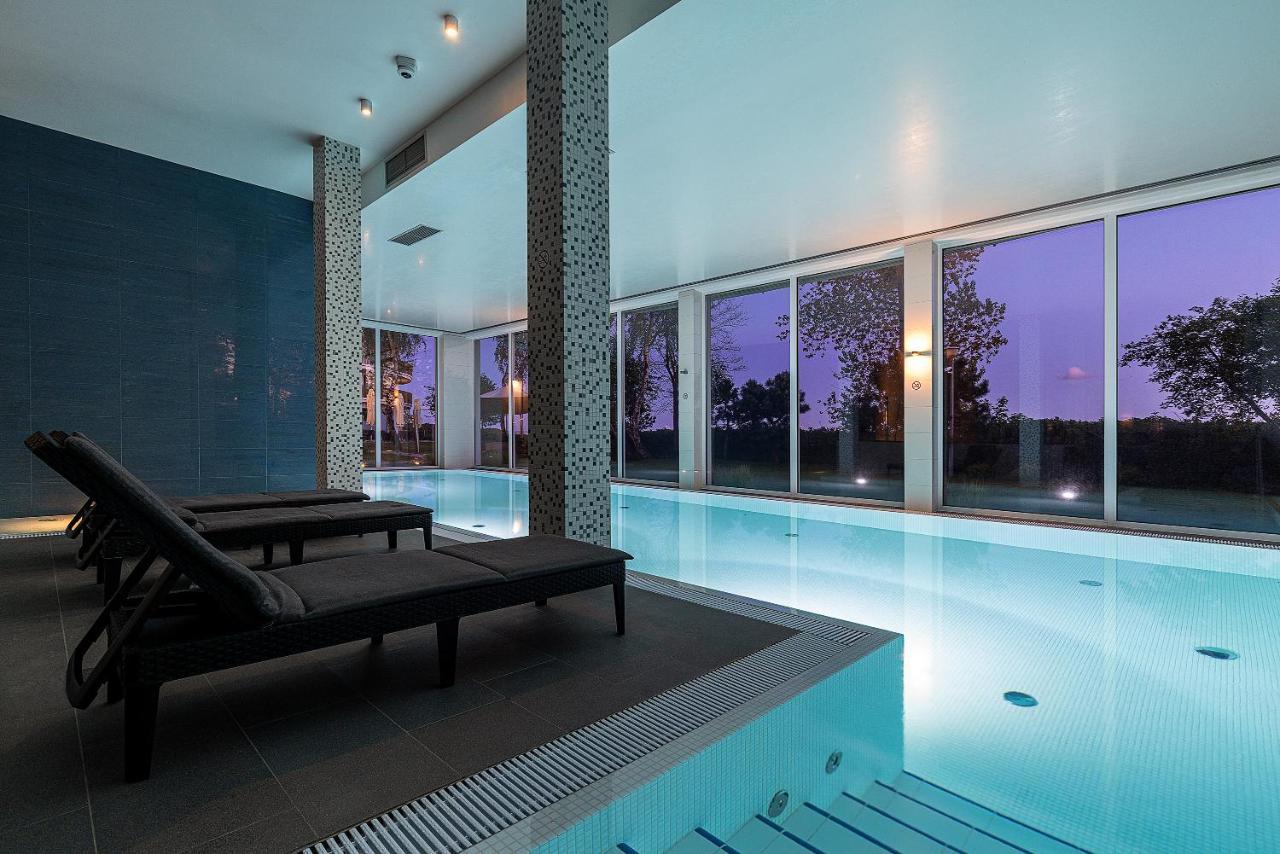 Hotel Meridian Chałupy Kültér fotó