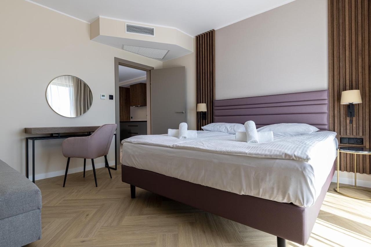 Hotel Meridian Chałupy Kültér fotó