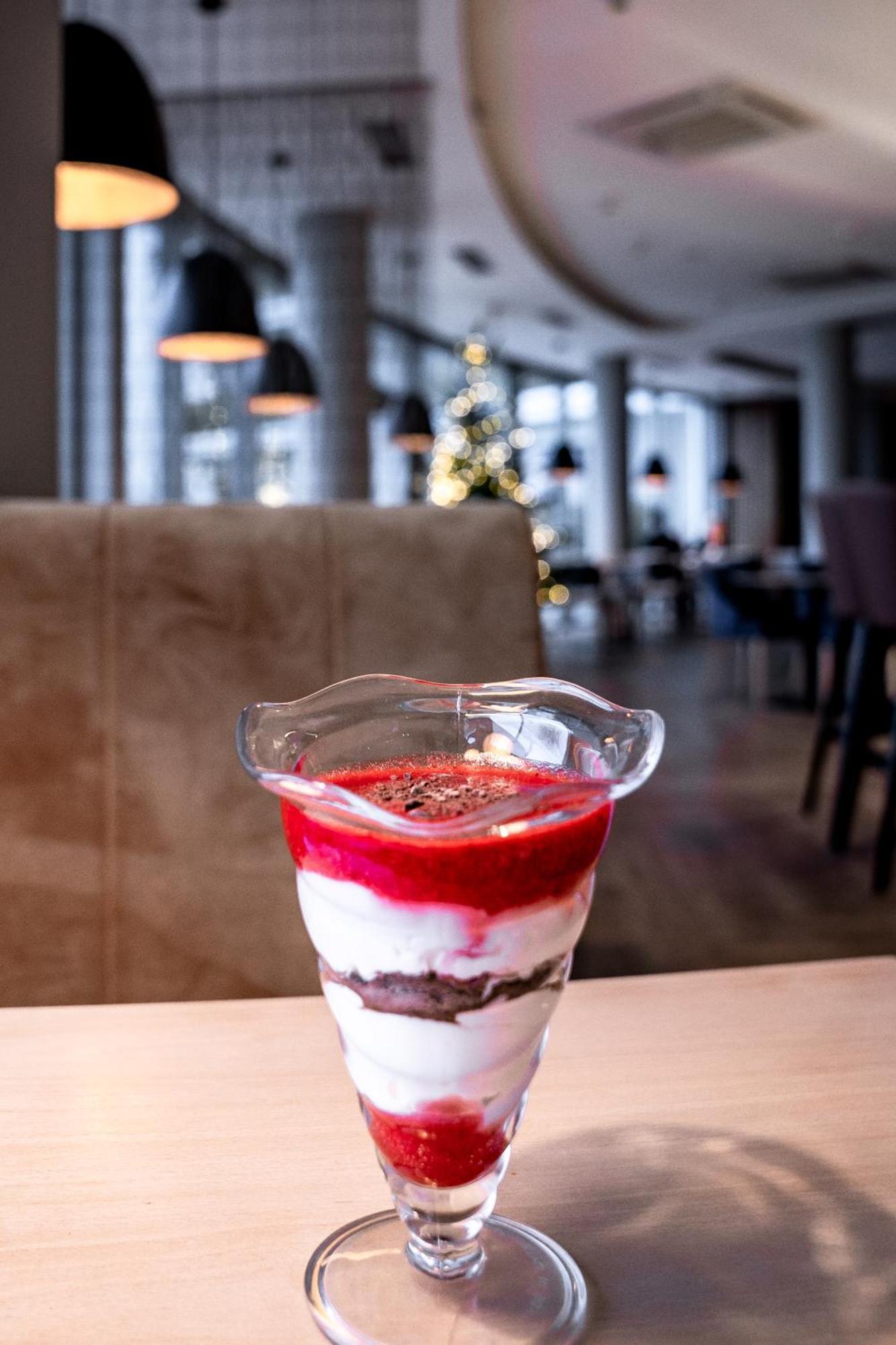 Hotel Meridian Chałupy Kültér fotó