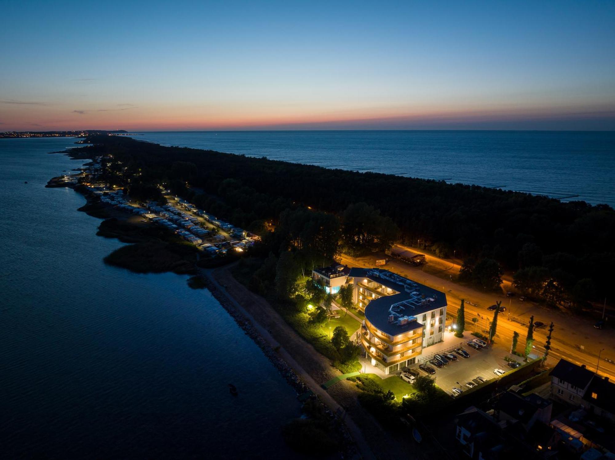 Hotel Meridian Chałupy Kültér fotó
