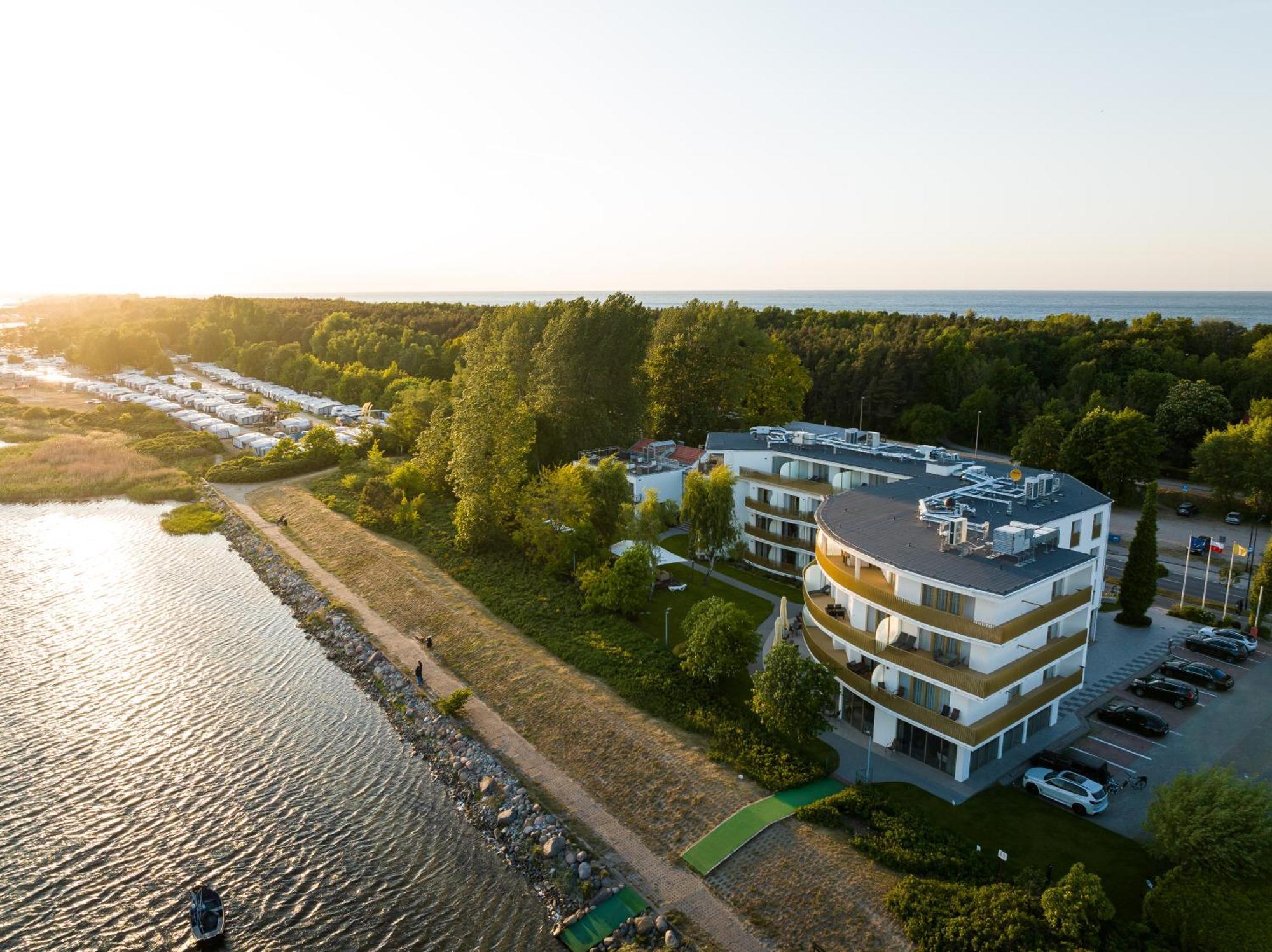 Hotel Meridian Chałupy Kültér fotó
