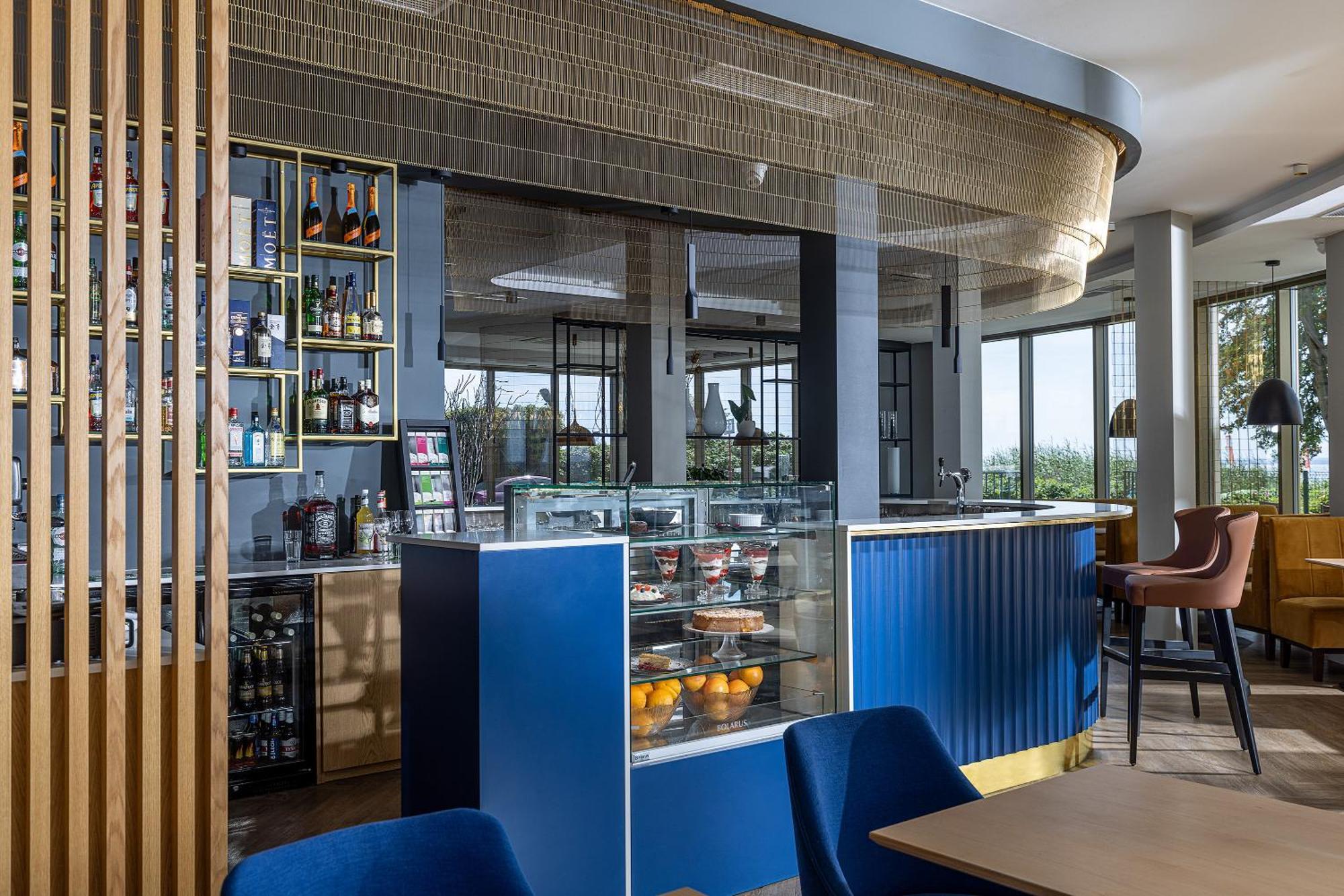 Hotel Meridian Chałupy Kültér fotó