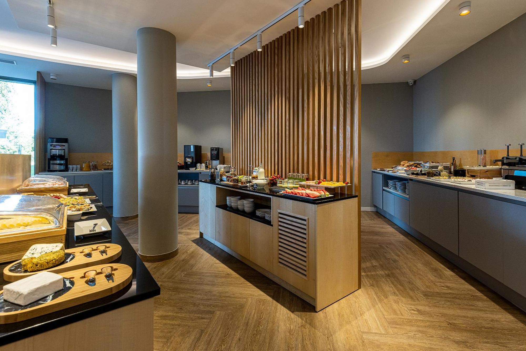 Hotel Meridian Chałupy Kültér fotó